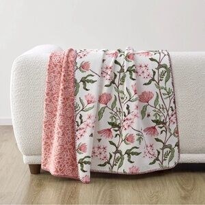 Casual Living Reversible Luxe Plush Throw 50x70", Cream